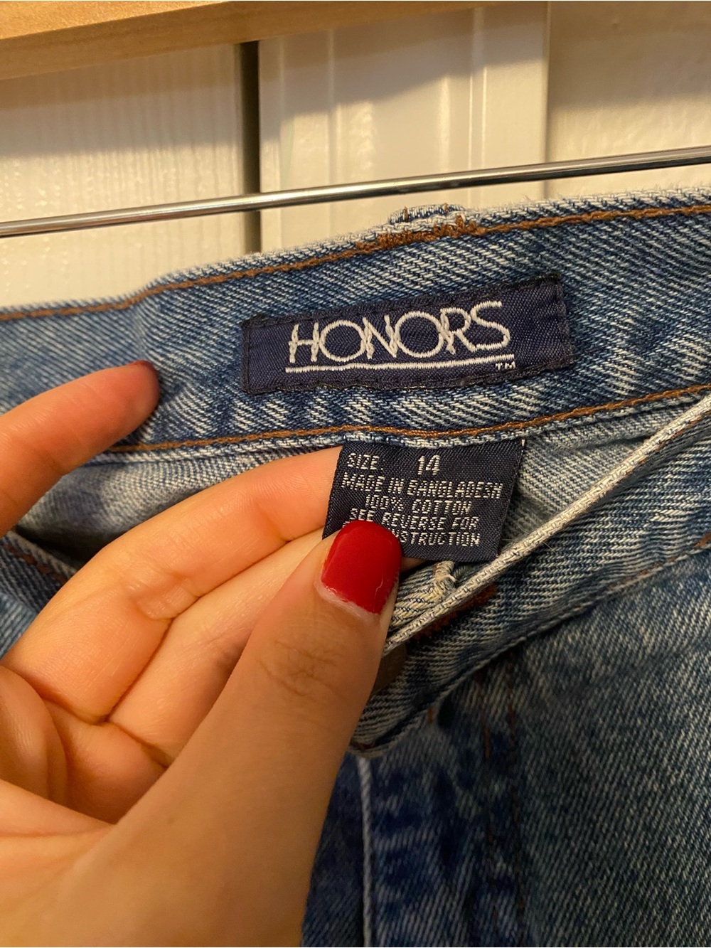 Casual Mid-Rise Blue Denim Women's Shorts - Picture 2 of 3